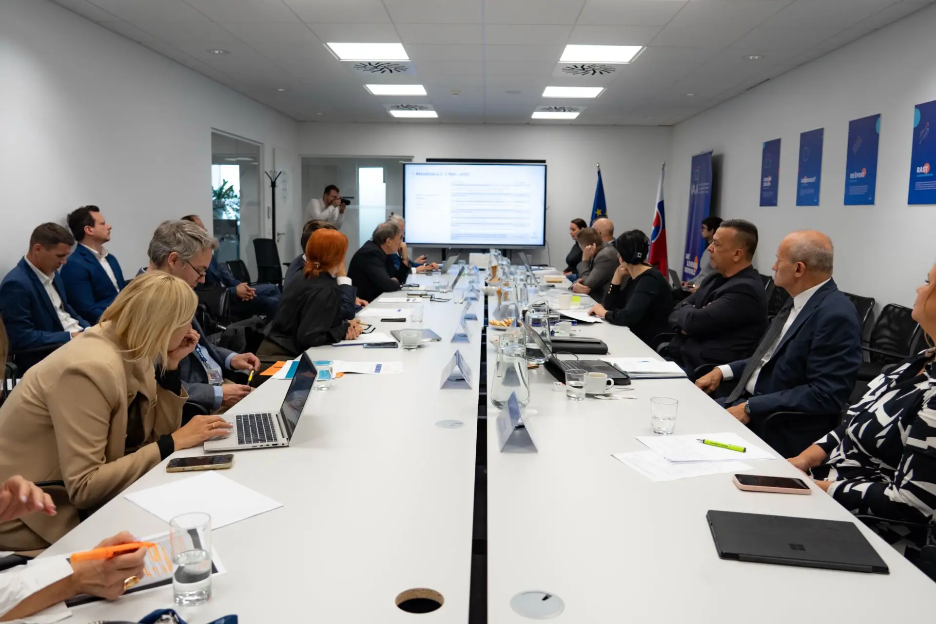 35. zasadnutie Rady vlády SR pre vedu, techniku a inovácie: Slovensko pripravuje nové impulzy pre vedu a inovácie