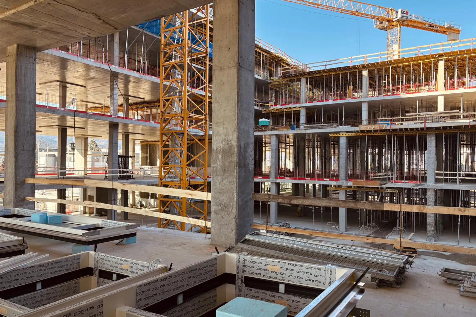 Výstavba novej univerzitnej nemocnice v Martine úspešne napreduje